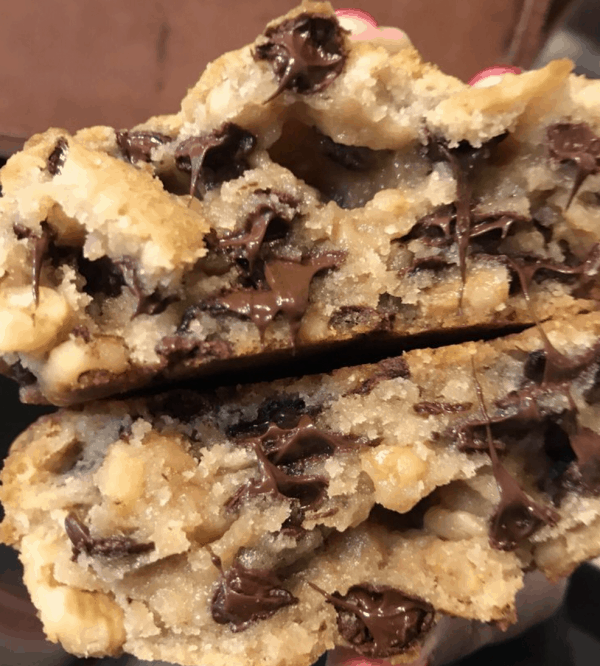 21 Best Desserts in NYC levain cookie
