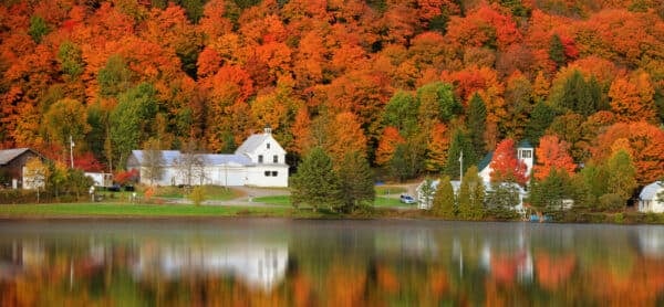 New England Travel: Top 11 Fall Weekend Getaways Depositphotos_413403330_S
