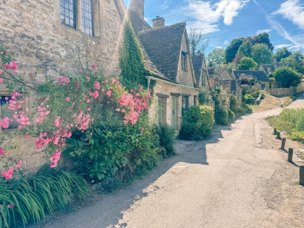 9 Beautiful Cotswold Towns and Villages Worth Visiting cotswolds-2413