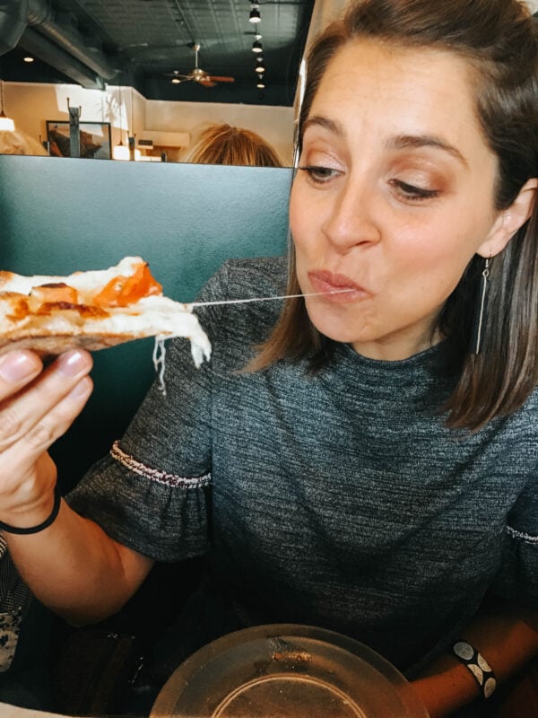 Best Pizza in New Haven, CT: A Local’s 5 Favorite Spots pepes pizza